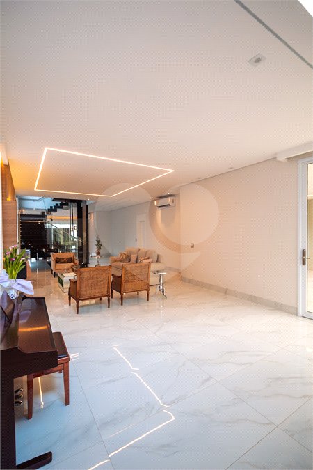 Casa à venda ou para alugar com 4 suítes no condomínio Jardim Vila Paradiso, Indaiatuba - SP