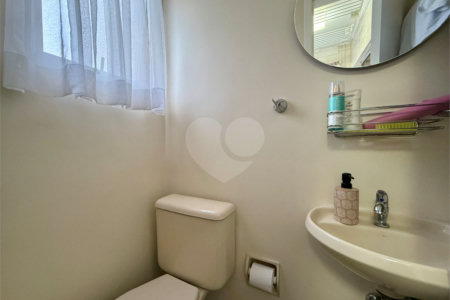 Apartamento à venda com 3 suítes em Campo Belo, São Paulo, SP