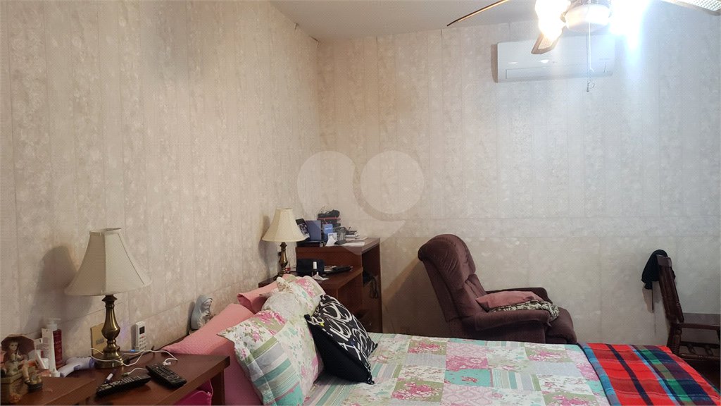 Sobrado à venda com 4 quartos, sendo 2 suítes, em Jardim Marajoara, São Paulo, SP