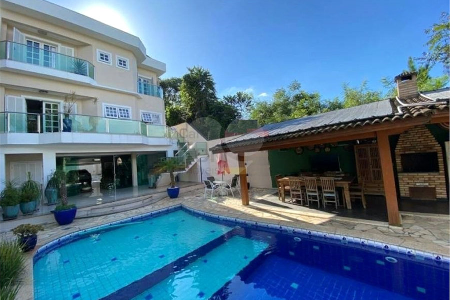 Casa à venda com 4 suítes em Jardim Floresta, São Paulo, SP