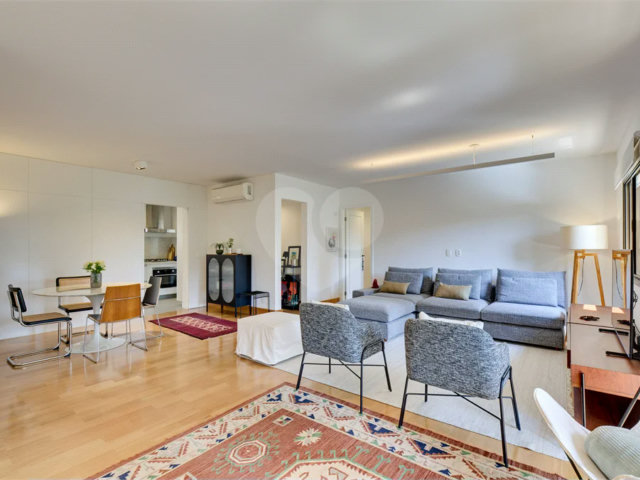 Apartamento à venda com 2 quartos, sendo 1 suíte,  em Campo Belo, São Paulo, SP