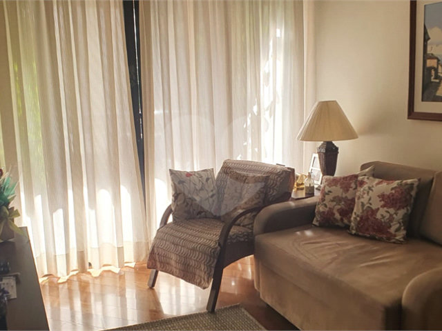 Apartamento à venda com 4 quartos, sendo 3 suítes,  em Perdizes, São Paulo, SP