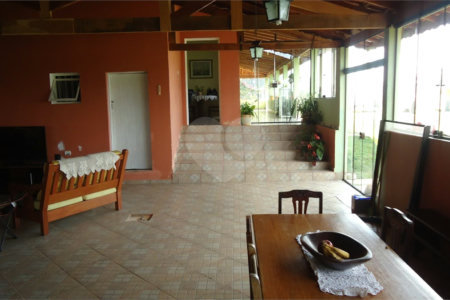 Chácara à venda com 3 quartos, sendo 1 suíte,  em Planalto Verde, São Roque, SP