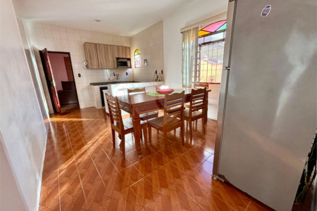 Casa à venda ou para alugar com 3 quartos, sendo 1 suíte, em Jardim Monte Santo, Itapetininga, SP