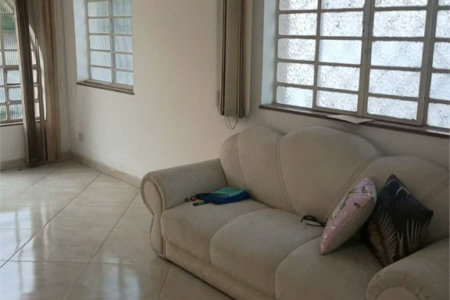 Casa à venda com 4 quartos, sendo 1 suíte, em Vila Cordeiro, São Paulo, SP