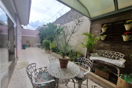 Casa à venda com 4 quartos, sendo 1 suíte,  no condomínio Ibiti do Paço, Sorocaba - SP