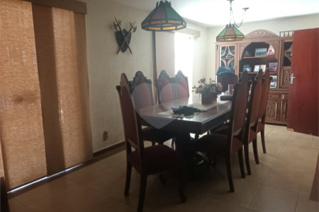 Casa à venda com 4 suítes em Vila Sônia, São Paulo, SP