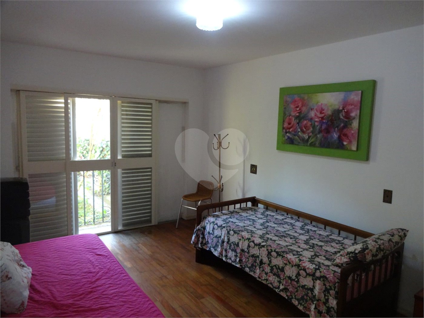 Casa à venda com 5 quartos, sendo 2 suítes,  em Vila Oliveira, Mogi das Cruzes, SP