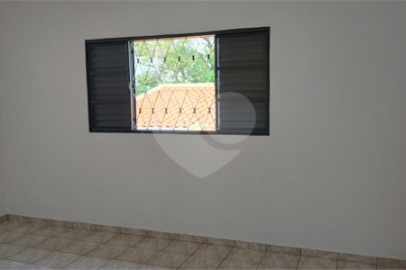 Sobrado à venda com 3 quartos, sendo 1 suíte, em Ressaca, Atibaia, SP