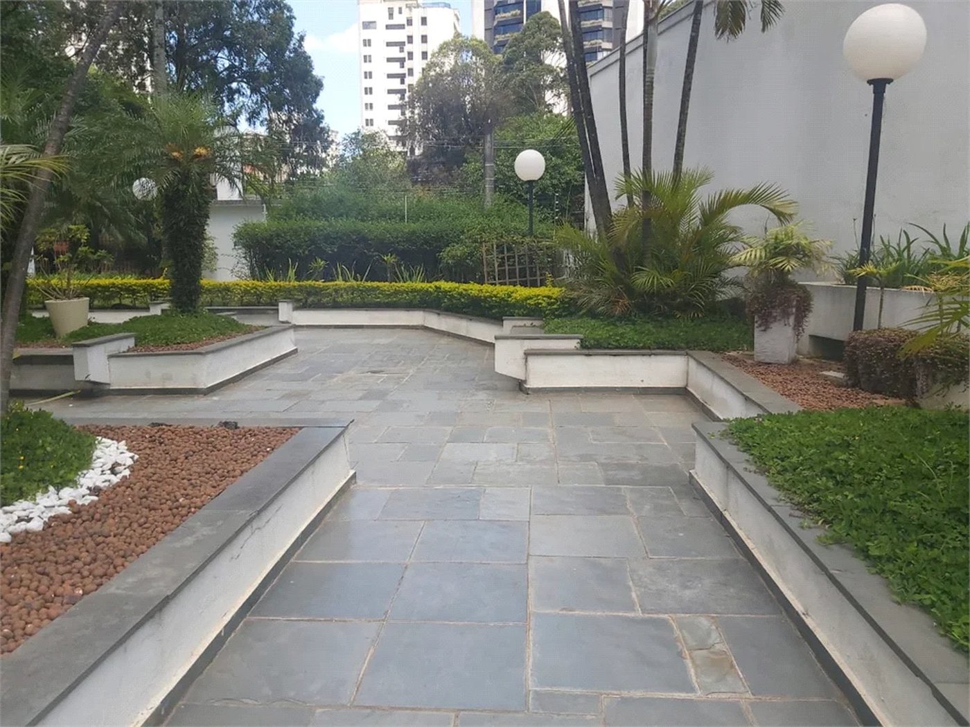 Apartamento à venda com 3 quartos, sendo 2 suítes, em Vila Andrade, São Paulo, SP