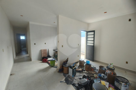 Casa à venda com 2 quartos, sendo 1 suíte, em Jardim Santo Antônio, Atibaia, SP