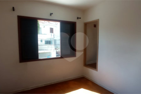Sobrado à venda com 3 quartos em Água Fria, São Paulo, SP