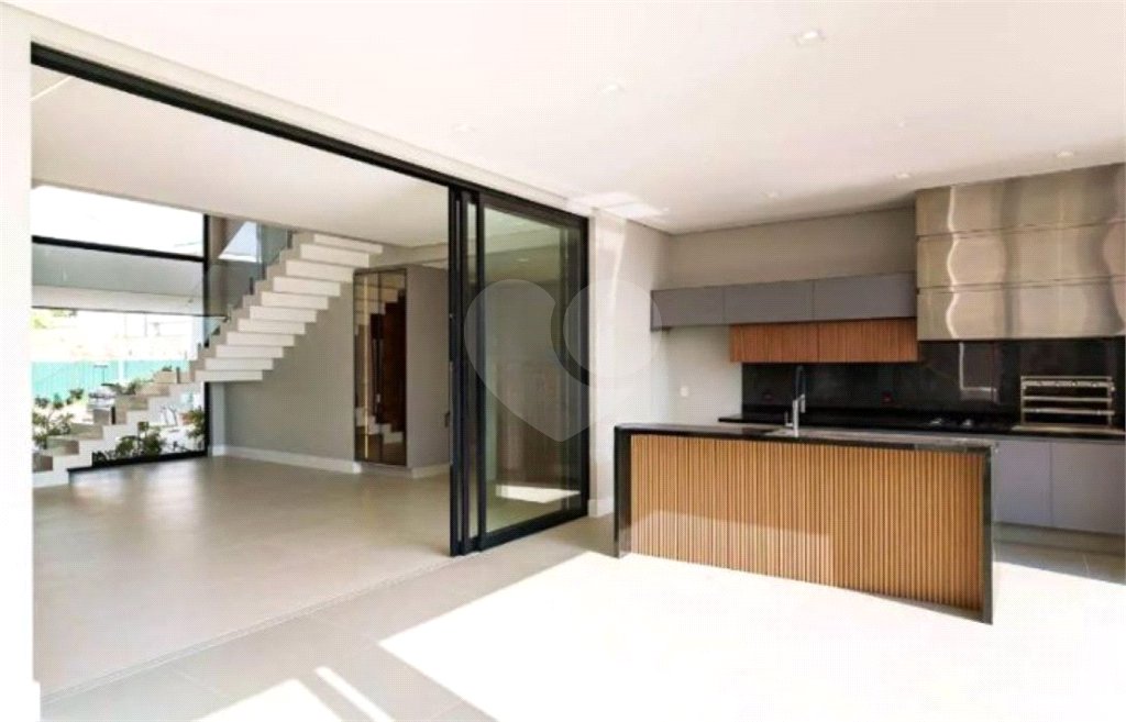 Casa à venda com 3 quartos, sendo 2 suítes,  no condomínio Alphaville Dom Pedro Iii, Campinas - SP