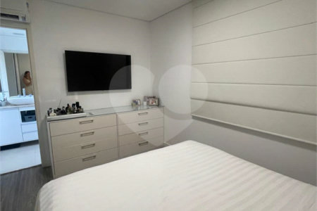Apartamento à venda com 3 quartos, sendo 1 suíte,  em Vila Suissa, Mogi das Cruzes, SP
