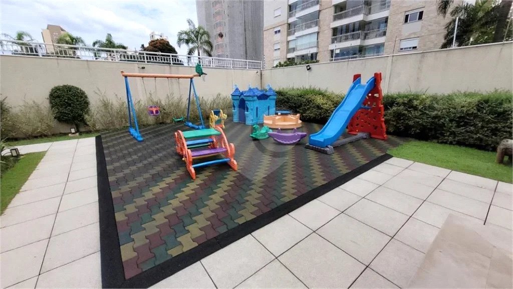 Apartamento à venda com 3 suítes em Lapa, São Paulo, SP