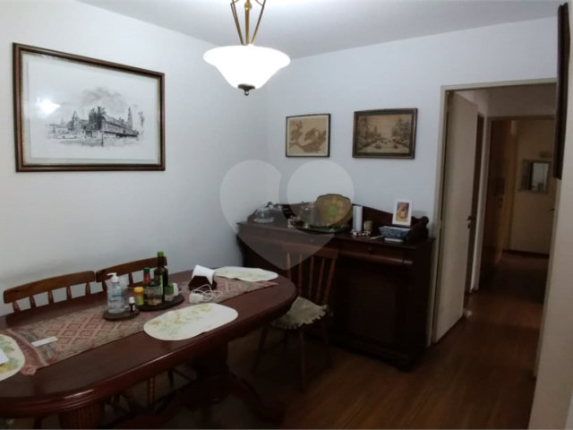 Apartamento à venda com 3 quartos, sendo 1 suíte,  em Pinheiros, São Paulo, SP