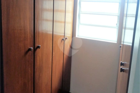 Sobrado à venda com 4 quartos, sendo 3 suítes, em Interlagos, São Paulo, SP