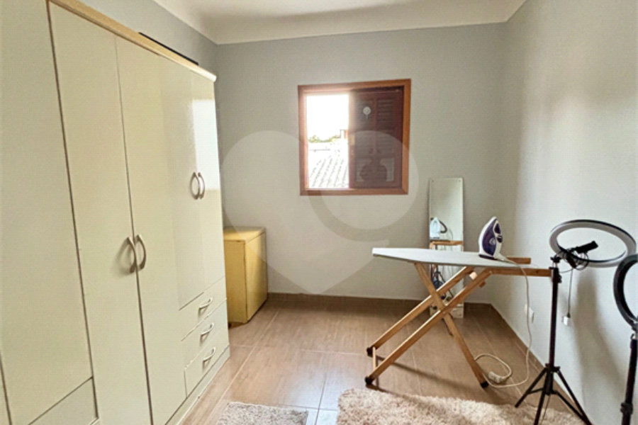 Sobrado à venda com 6 quartos, sendo 5 suítes, em Tremembé, São Paulo, SP