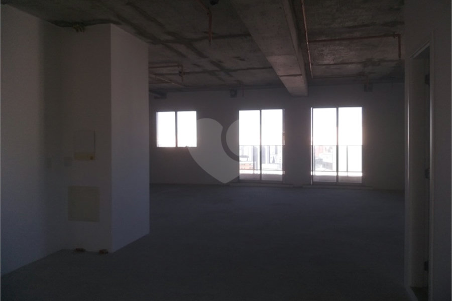 Sala à venda em Liberdade, São Paulo, SP