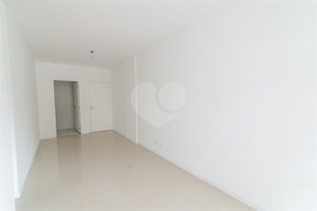 Apartamento à venda com 3 quartos, sendo 1 suíte,  em Vila Isabel, Rio de Janeiro, RJ