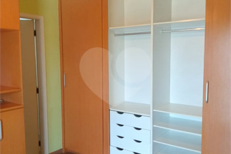 Apartamento à venda com 3 quartos, sendo 1 suíte,  em Vila Suzana, São Paulo, SP