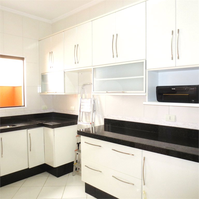 Casa à venda com 2 quartos, sendo 1 suíte,  no condomínio Tucury, São Paulo - SP