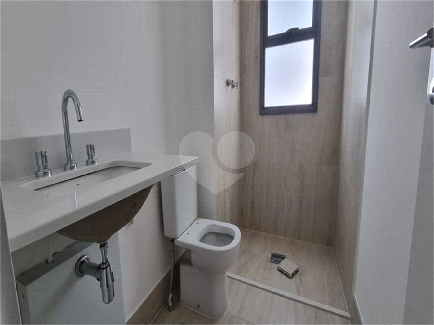 Apartamento à venda com 3 suítes em Moema, São Paulo, SP