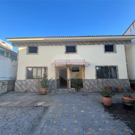 Casa à venda com 2 quartos, sendo 1 suíte, no condomínio Residencial Vale das Palmeiras, Rio de Janeiro - RJ