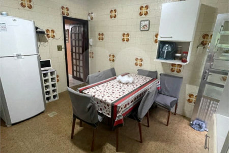 Sobrado à venda com 5 quartos, sendo 1 suíte,  em Vila Gustavo, São Paulo, SP