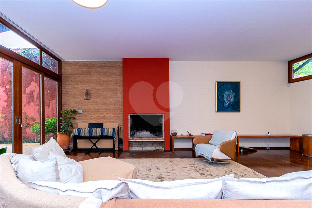 Casa Térrea à venda com 3 quartos, sendo 1 suíte,  em Alto da Boa Vista, São Paulo, SP