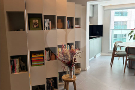 Apartamento à venda com 2 quartos, sendo 1 suíte,  em Vila Mogilar, Mogi das Cruzes, SP
