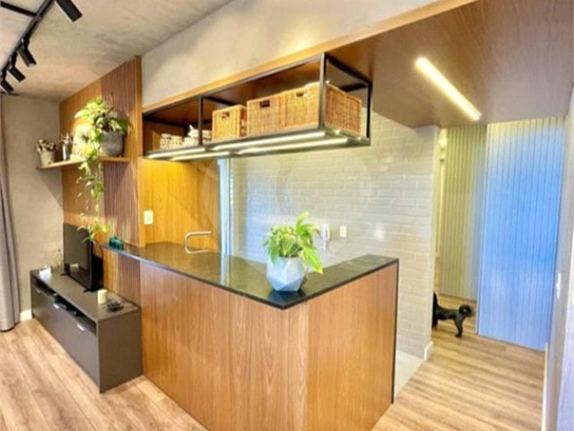 Apartamento à venda com 3 quartos, sendo 1 suíte,  em Vila Guilherme, São Paulo, SP