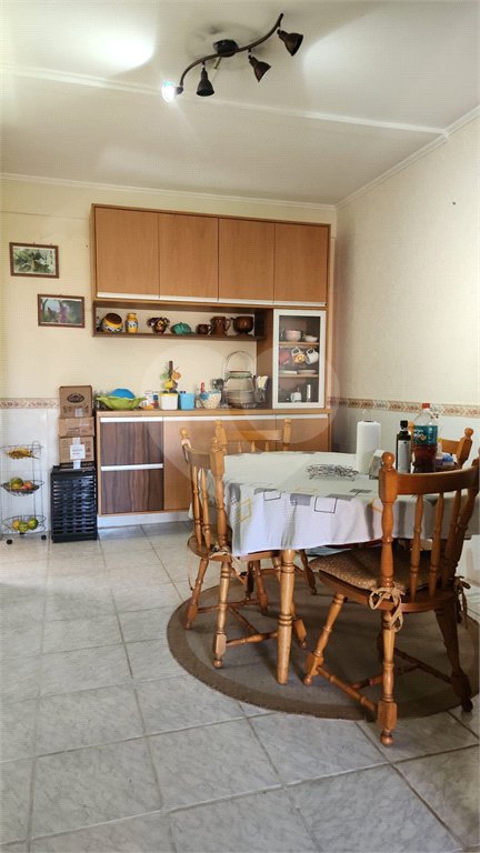 Casa à venda com 3 quartos, sendo 2 suítes, em Indianópolis, São Paulo, SP