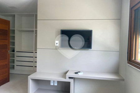 Casa à venda com 4 suítes, no Centro / Arraial D'ajuda, Porto Seguro, BA