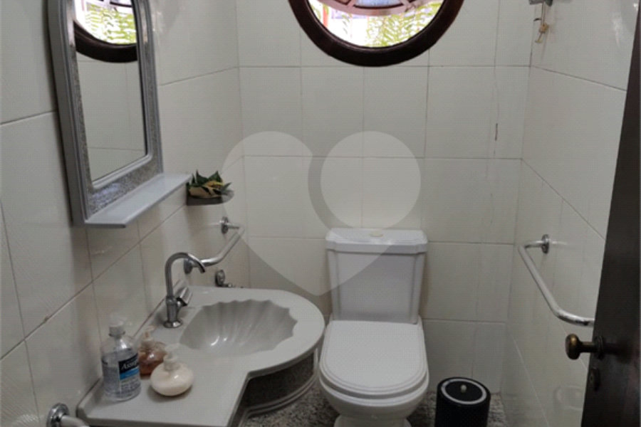 Sobrado à venda com 3 quartos, sendo 1 suíte, em Horto, São Paulo, SP