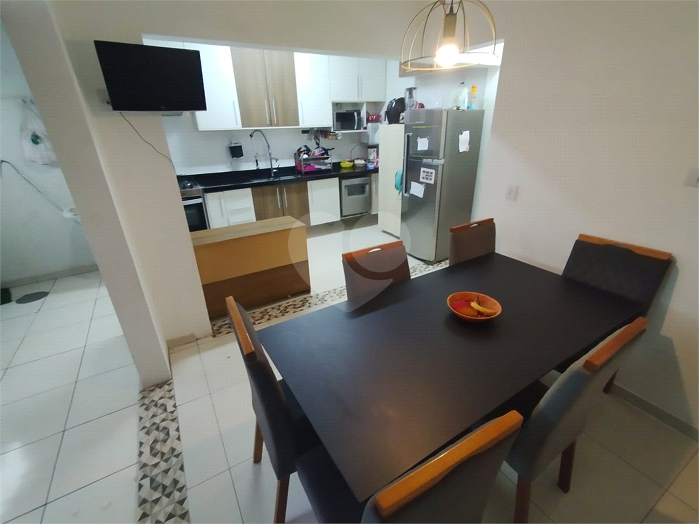 Casa à venda com 2 quartos, sendo 1 suíte, no condomínio Residencial Viva Vida, Cotia - SP