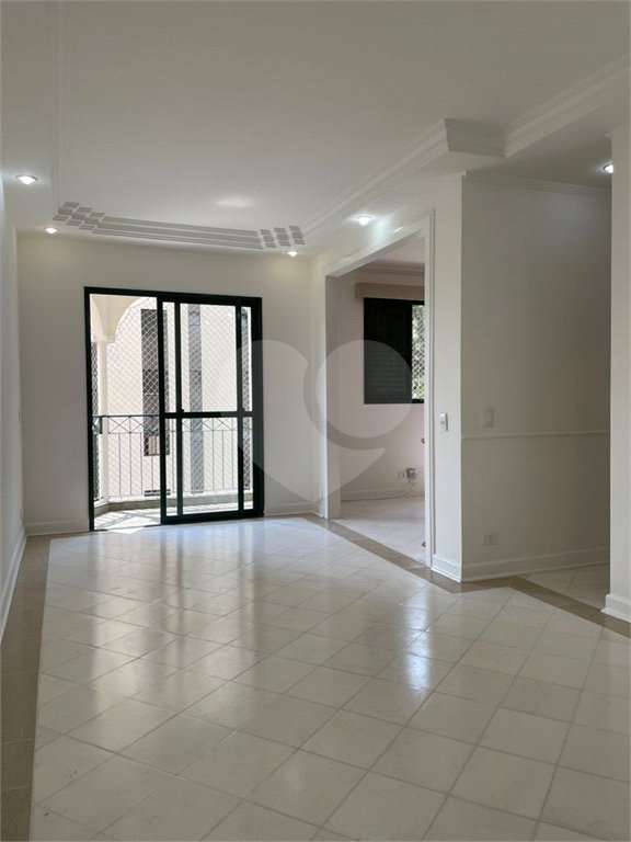Apartamento à venda com 3 quartos, sendo 1 suíte,  em Vila Suzana, São Paulo, SP