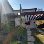 Casa à venda com 5 quartos, sendo 1 suíte, no condomínio Canada Village, Mairiporã - SP