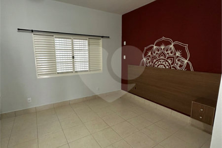 Casa à venda com 3 quartos, sendo 1 suíte, em Jardim Santa Marta, Cuiabá, MT