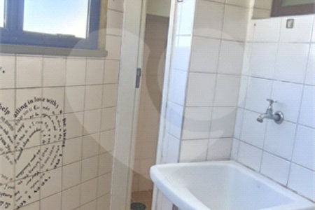 Apartamento à venda com 3 quartos, sendo 1 suíte, em Pinheiros, São Paulo, SP