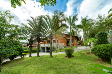 Sobrado à venda com 4 suítes em Vila Moraes, São Paulo, SP