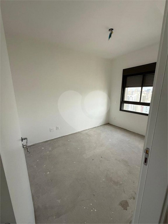 Apartamento à venda com 4 quartos, sendo 3 suítes, em Brooklin Paulista, São Paulo, SP