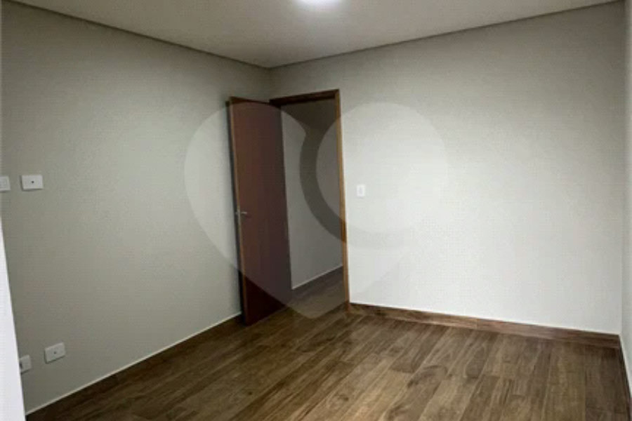 Sobrado à venda com 3 quartos, sendo 1 suíte,  em Vila Nova Cachoeirinha, São Paulo, SP