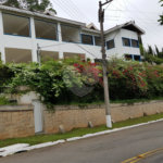 Casa à venda com 4 suítes no condomínio Suíça da Cantareira, Mairiporã - SP