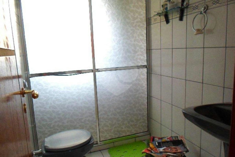 Sobrado à venda com 3 quartos, sendo 1 suíte, em Parque Edu Chaves, São Paulo, SP