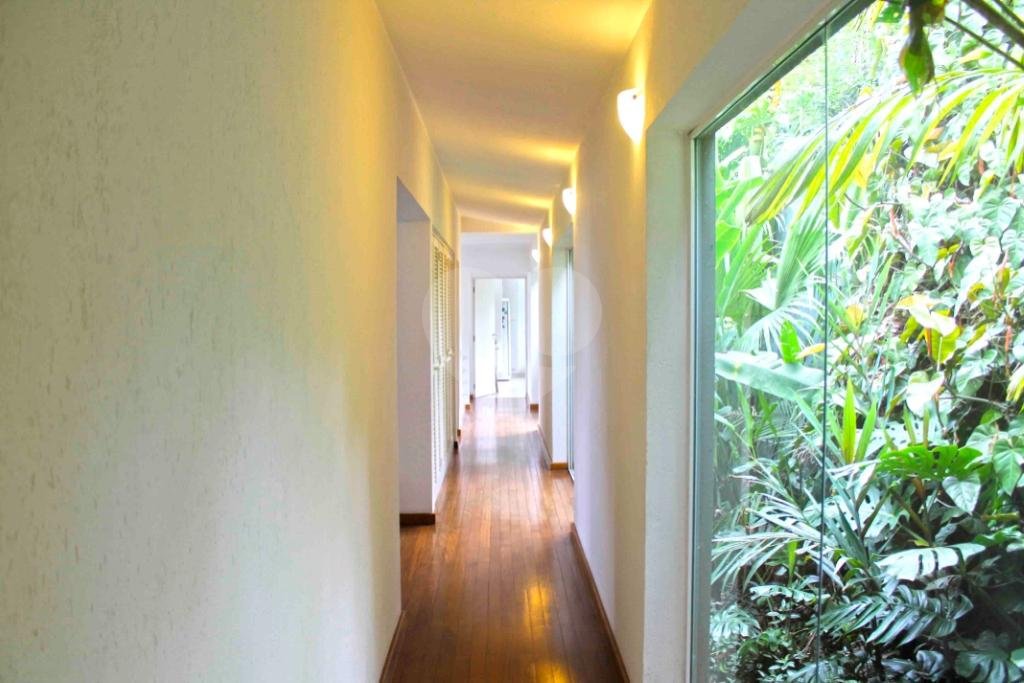 Casa à venda com 3 quartos, sendo 1 suíte, em Guarapiranga, São Paulo, SP