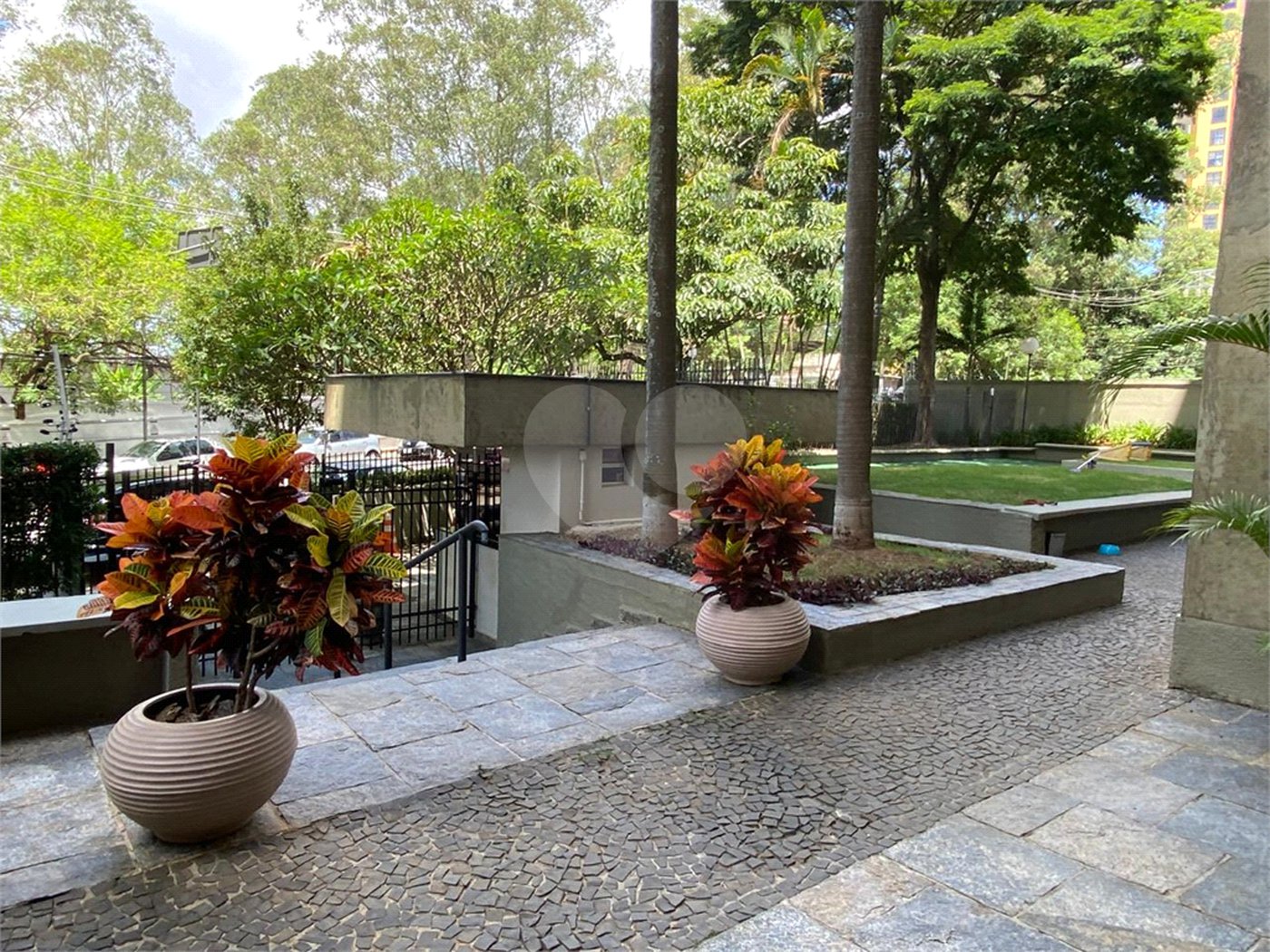Apartamento à venda com 3 quartos, sendo 1 suíte, em Morumbi, São Paulo, SP