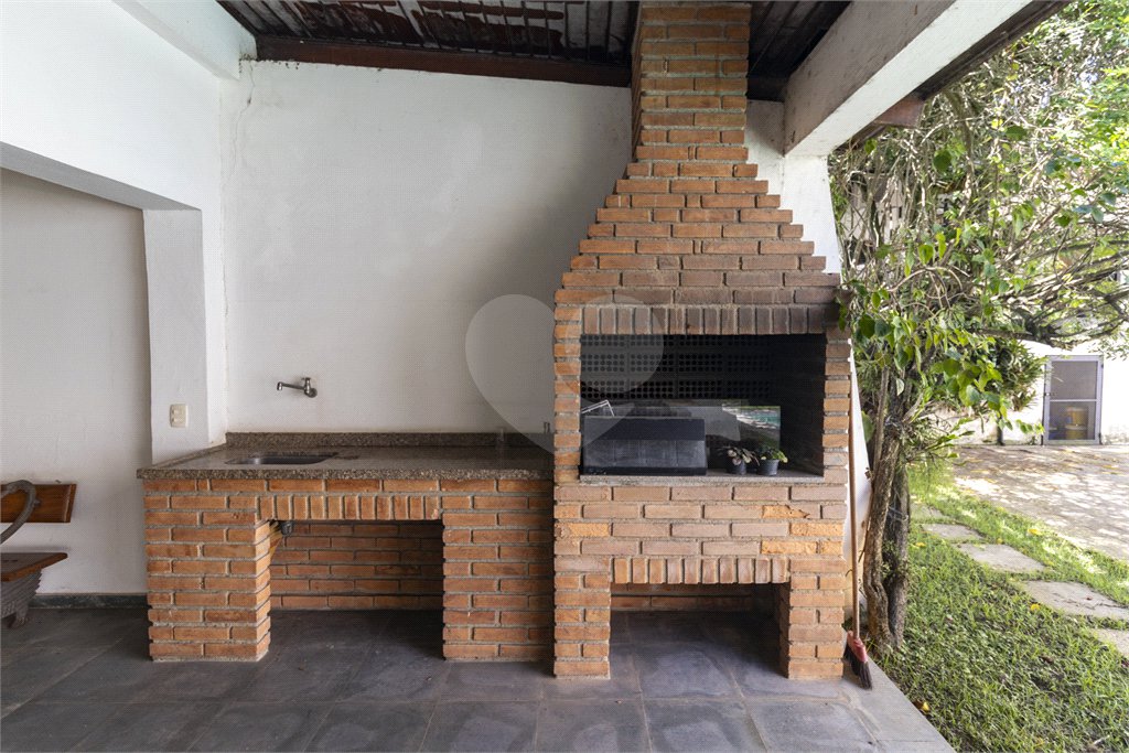 Sobrado à venda com 4 quartos, sendo 2 suítes,  em Vila Morumbi, São Paulo, SP