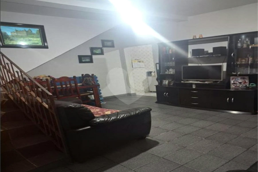 Sobrado à venda com 4 quartos em Tremembé, São Paulo, SP