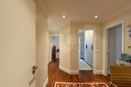 Apartamento à venda com 3 suítes em Campo Belo, São Paulo, SP